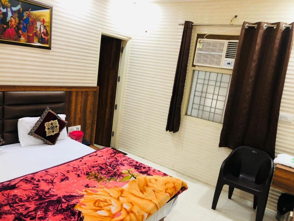Jasneet Homestay Amritsar Extérieur photo