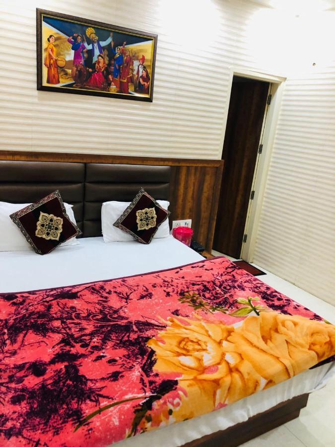 Jasneet Homestay Amritsar Extérieur photo