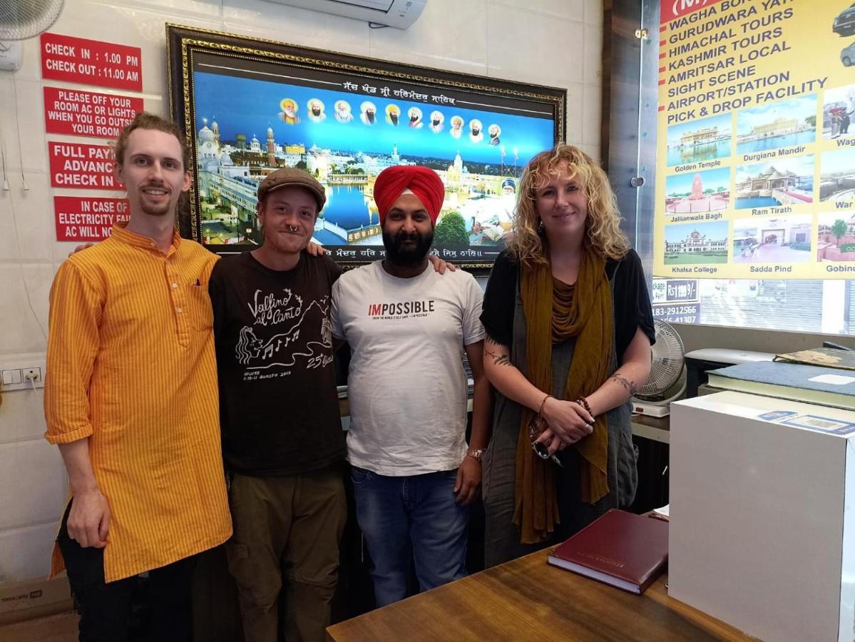 Jasneet Homestay Amritsar Extérieur photo