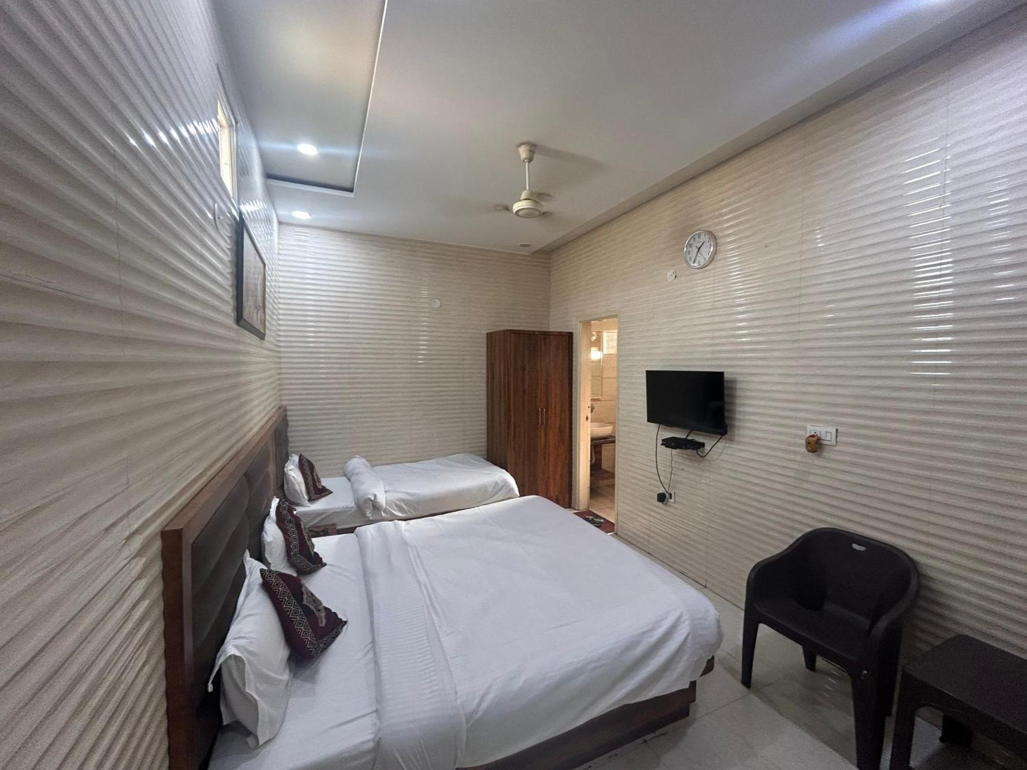 Jasneet Homestay Amritsar Extérieur photo