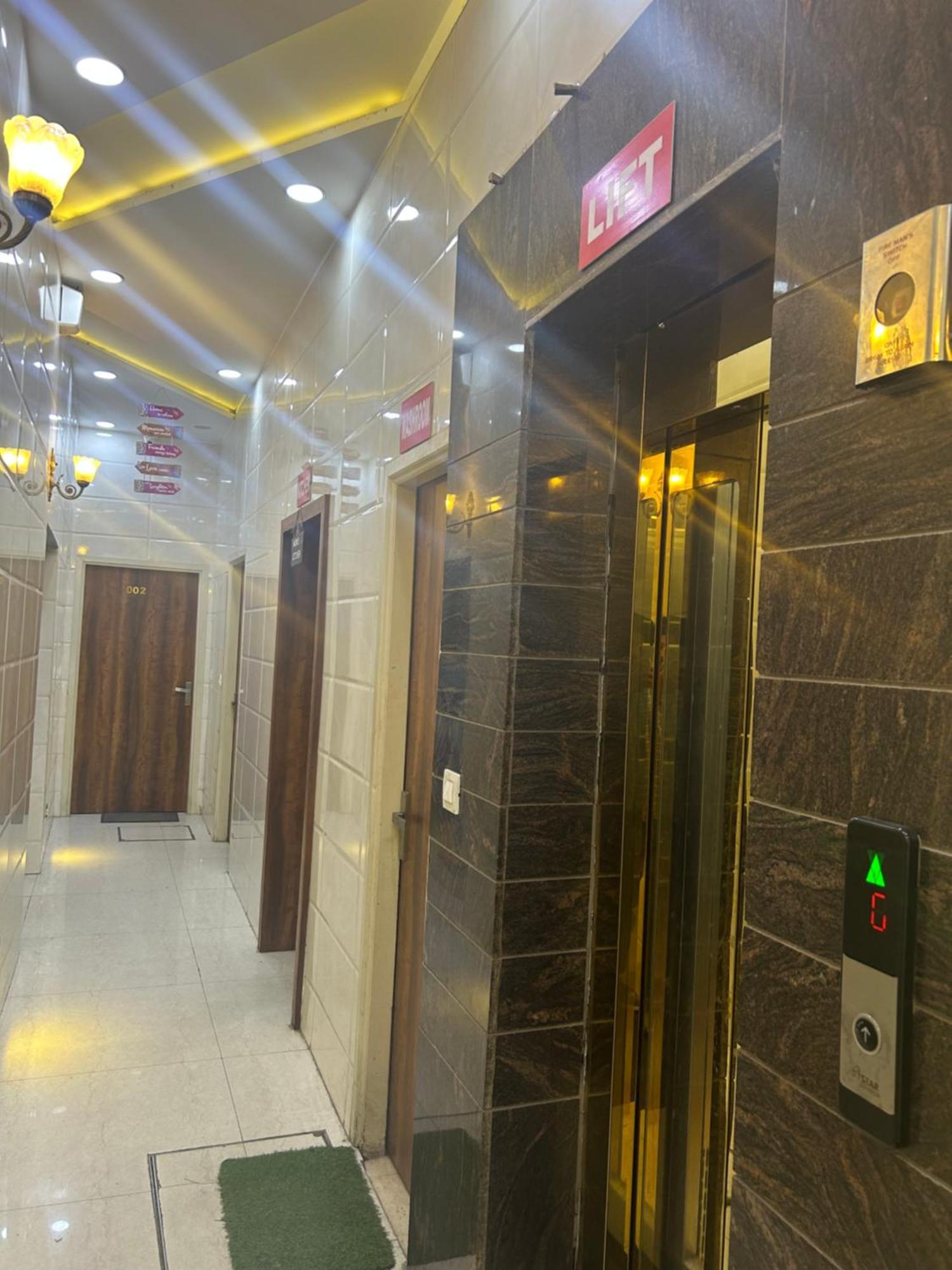 Jasneet Homestay Amritsar Extérieur photo